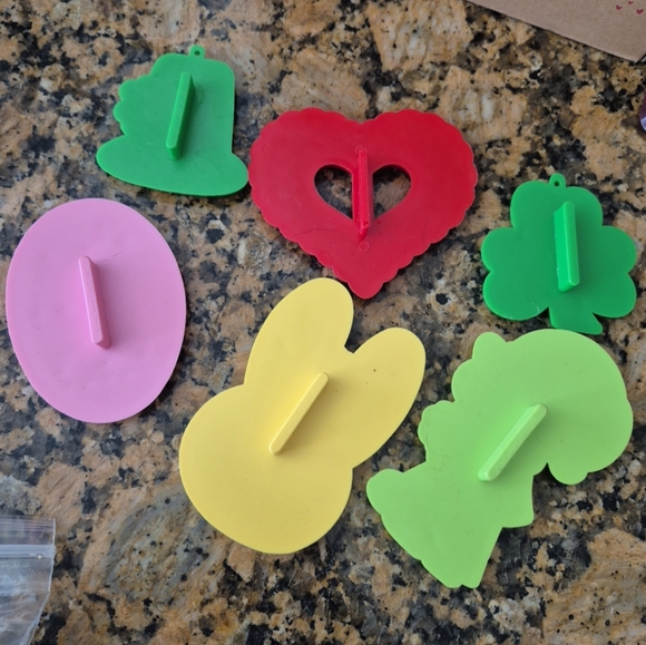 Hallmark Other - Hallmark Cards Colorful Cookie Cutters Set